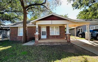 Self Showing - 2 bed 1 bath close to Texas Tech! Move In Ready