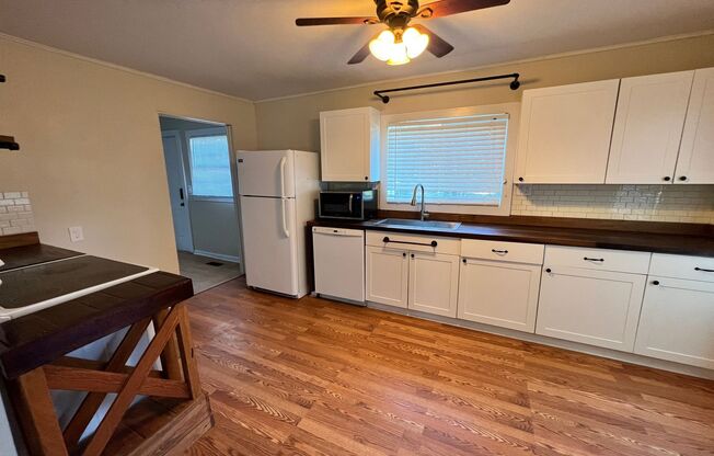 Cozy Home on 1.22 acres in Beauregard