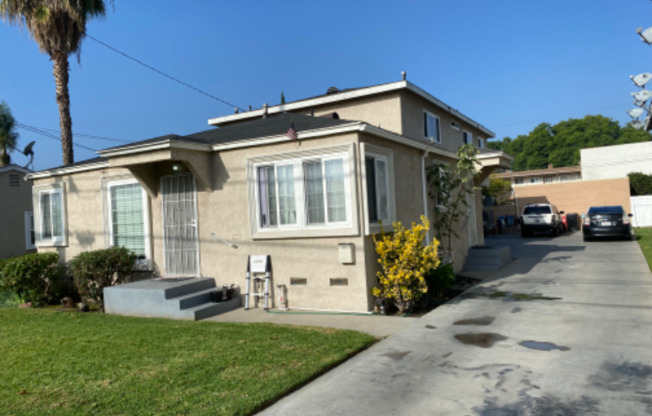 10543 WESTERN AVE