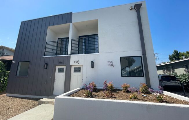 1156 W 38 ST