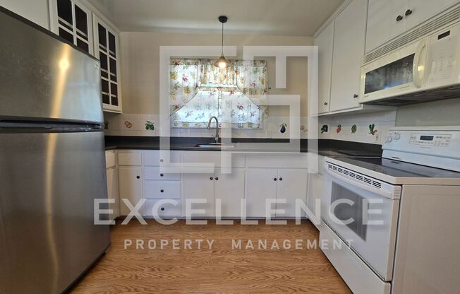 4/2 House With Yard, Hardwood Floors, Pets Negotible
