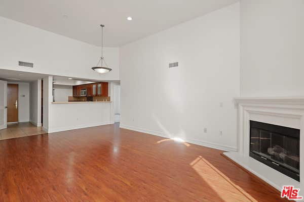 1240 S Sherbourne Dr Unit 302
