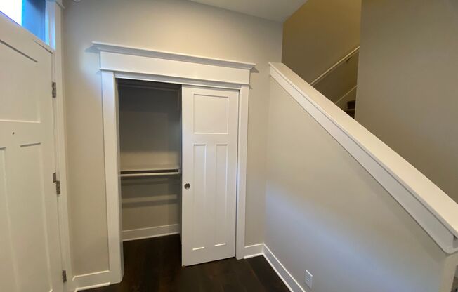 New 2 Bedroom 2.5 Bathroom Multi Level Flat in Ralston