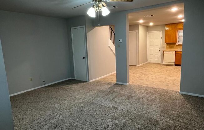 2 beds, 1.5 baths, 1,136 sqft, $1,295, Unit 1