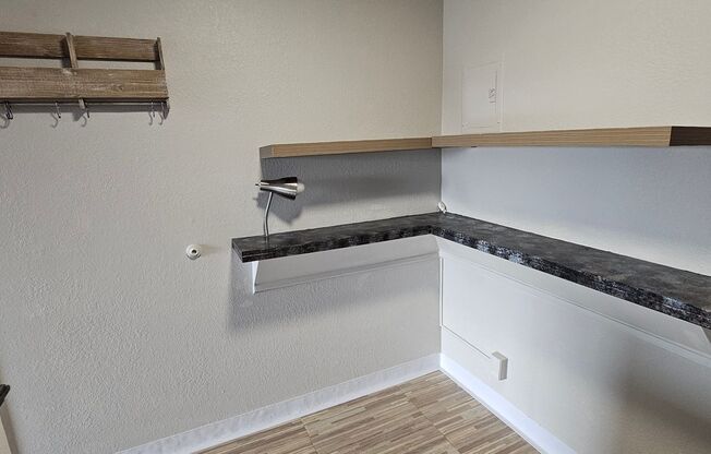Studio, 1 bath, $900, Unit # 319