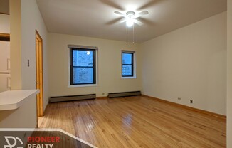 635 W Barry Ave