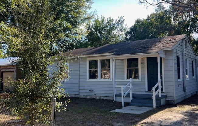 113 Rue Max St Pensacola, FL 32507 MOVE IN SPECIAL!! $250 off 1st Months Rent!!!