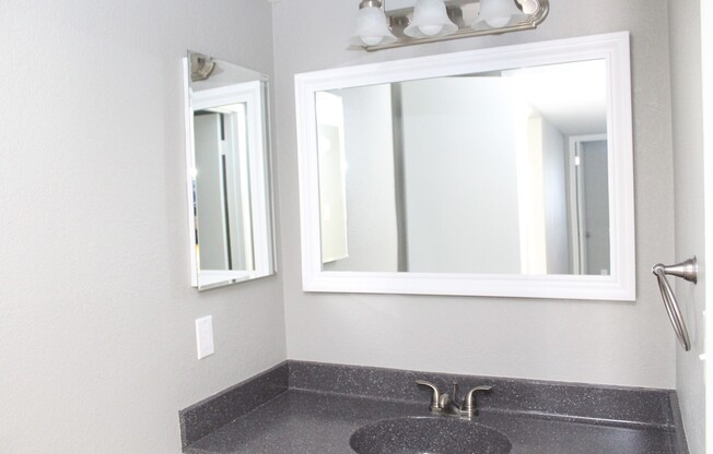 1 bed, 1 bath, 565 sqft, $1,175, Unit 231