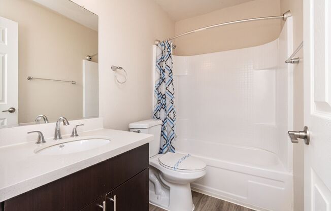 2 beds, 1 bath, 830 sqft, $1,950, Unit 16