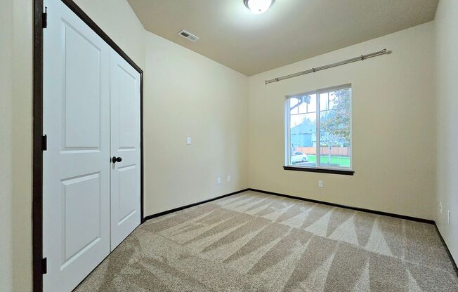 Spacious Marysville Home Available Now for Move In!