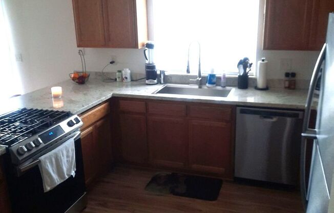 3 beds, 2 baths, $2,000