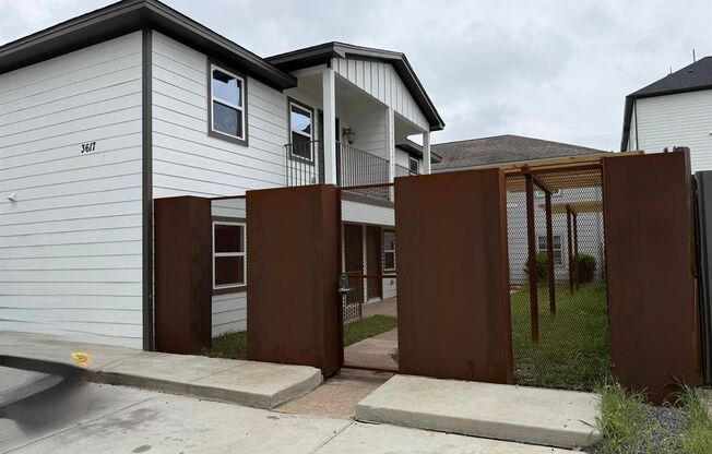 2 beds, 1 bath, 500 sqft, $1,245, Unit 1