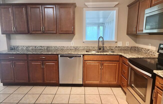 4 beds, 2.5 baths, $3,300