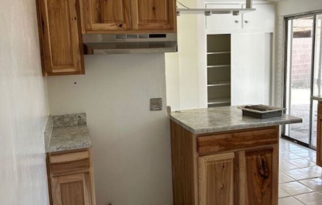 2 Bedroom Single Family -Central Tucson