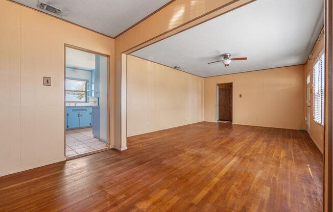 415 BROOKS AVE