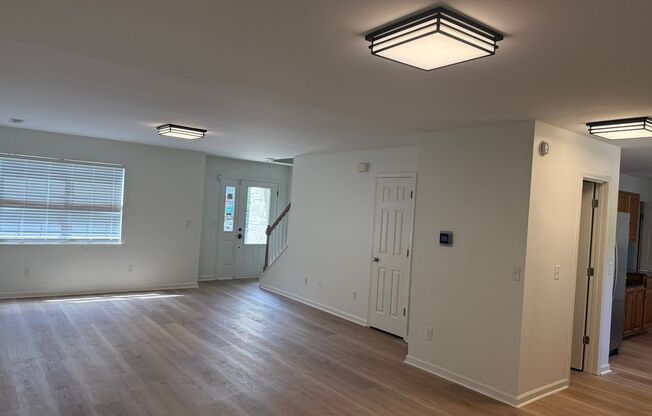 Lexington - COMMERCIAL Property