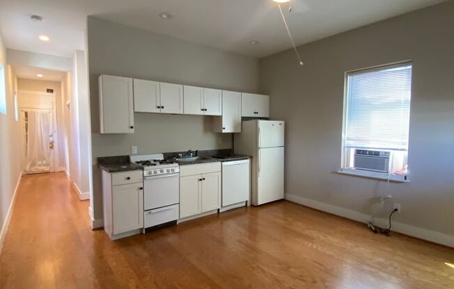 1 bed, 1 bath, 500 sqft, $1,375, Unit #4