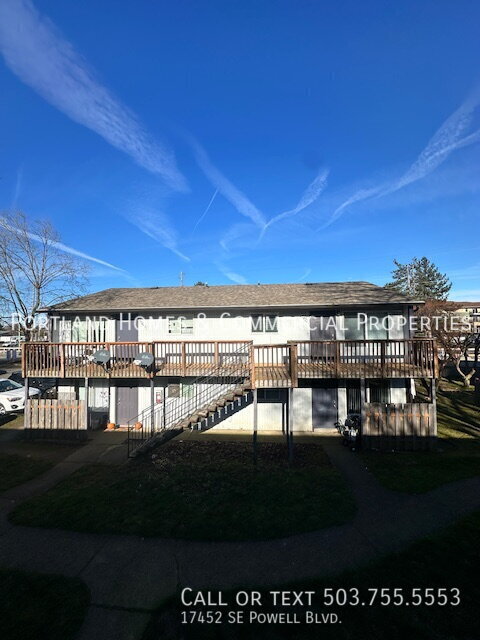 17452 SE POWELL BLVD