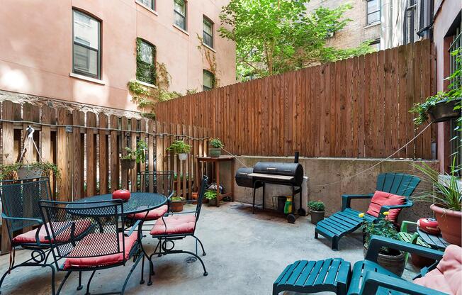 316 W 116 ST
