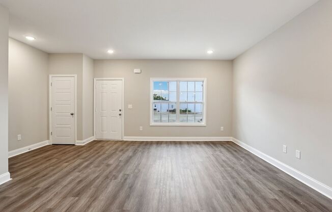 4 beds, 3 baths, 1,425 sqft, $1,795, Unit 201