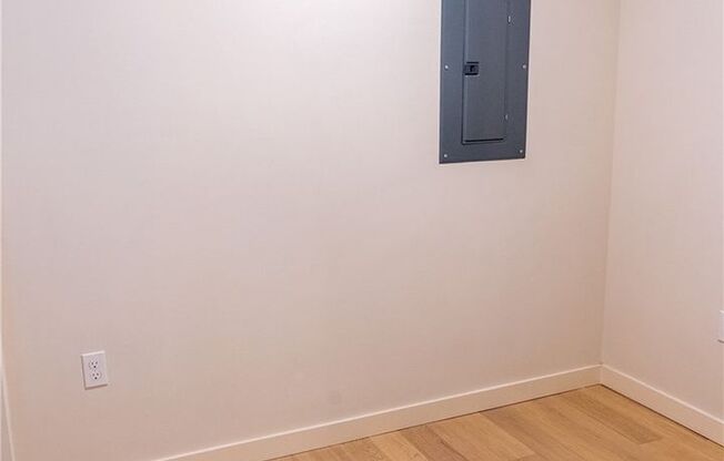 2Bd/1.5Ba Seattle Townhouse