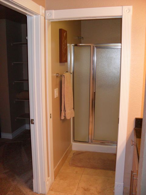 2 beds, 2 baths, $2,100, Unit 101