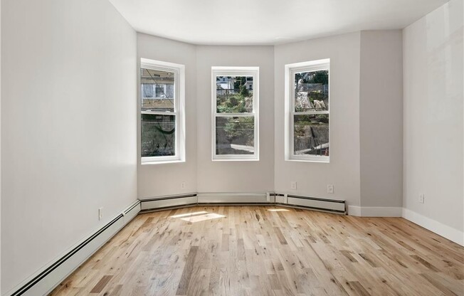 112 SARATOGA AVE