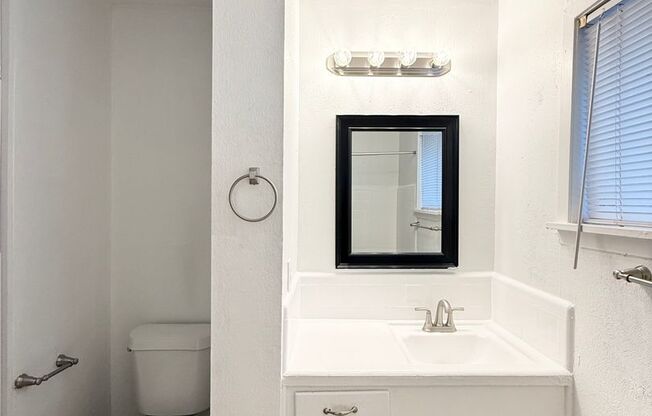 1 bed, 1 bath, $795, Unit MA903