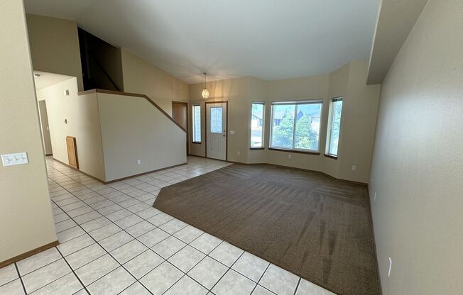 Backyard Oasis: 3 Bedroom 2 Bath House Available!