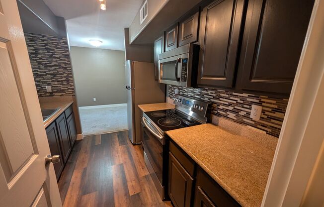 1 bed, 1 bath, $1,350, Unit bldg 22
