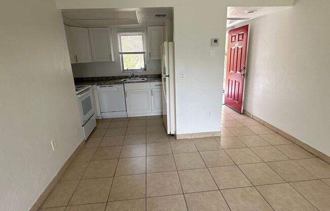 1 bed, 1 bath, 630 sqft, $1,330, Unit 52