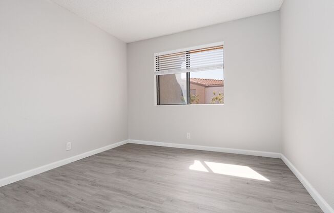 3 beds, 2 baths, $1,495, Unit # 2113