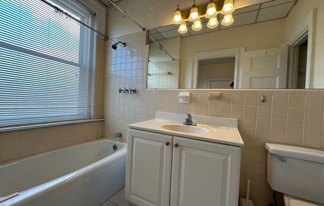 1 bed, 1 bath, 500 sqft, $2,500, Unit 34