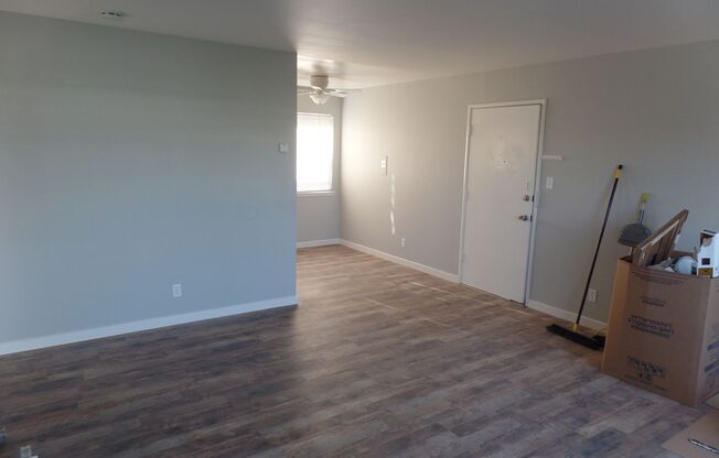 2 beds, 1 bath, 792 sqft, $2,000, Unit 4