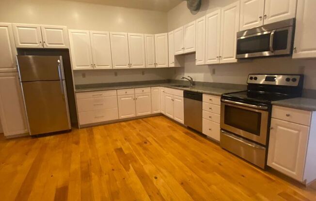 312 Forbes Ave