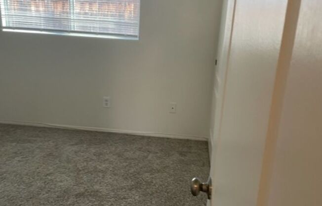 3 beds, 2 baths, $2,650