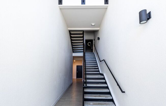 2 beds, 2 baths, 855 sqft, $1,795, Unit 5661 #203 Silverstone