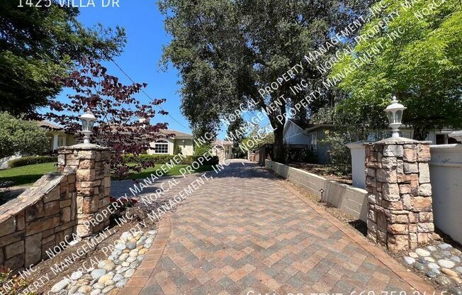 1425 VILLA DR