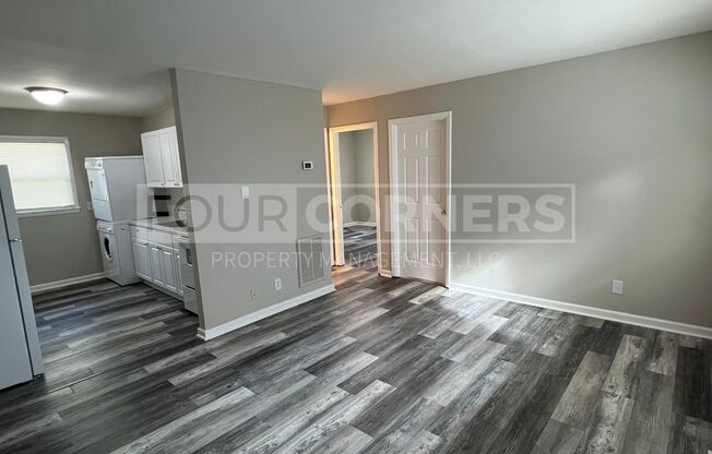 2 beds, 1 bath, $1,195, Unit A