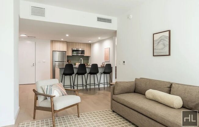 2 beds, 2 baths, $5,755, Unit 216