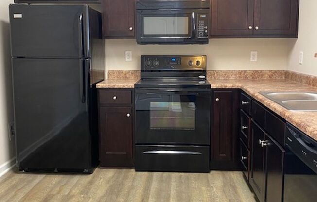 1 bed, 1 bath, 687 sqft, $775, Unit N23