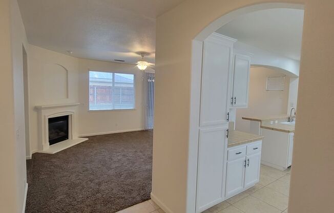 3 Bedroom 2 Bathroom in SW Visalia!