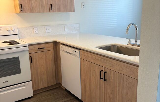 Winfou07-Columbus Village Apartments