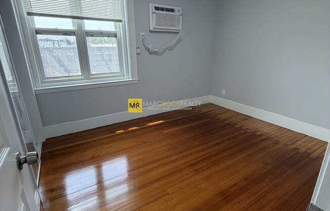 476 Commonwealth Ave.