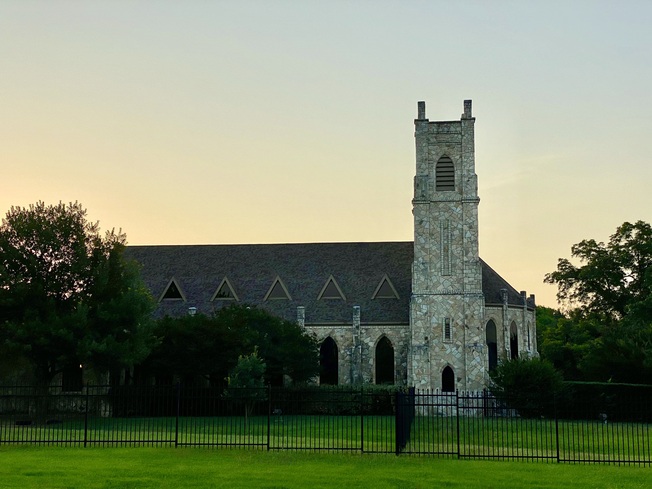 St. James Episcopal Church in Lake Highlands, TX
