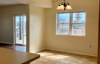 1 bed, 1 bath, 965 sqft, $1,625, Unit 716