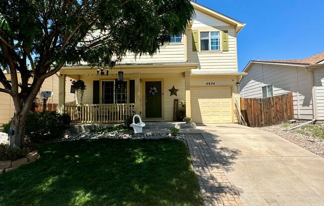 Cozy 3 Bedroom home close to Powers Blvd
