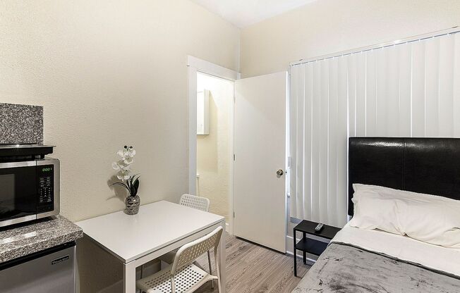 Studio, 1 bath, 165 sqft, $1,278.75, Unit # 07