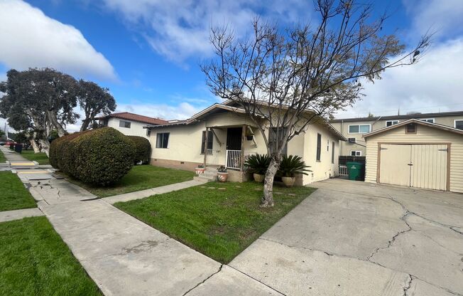 3 Bedroom, 2 Bathroom Home in Normal Heights