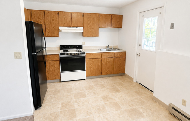 1537 Westchester Square E.